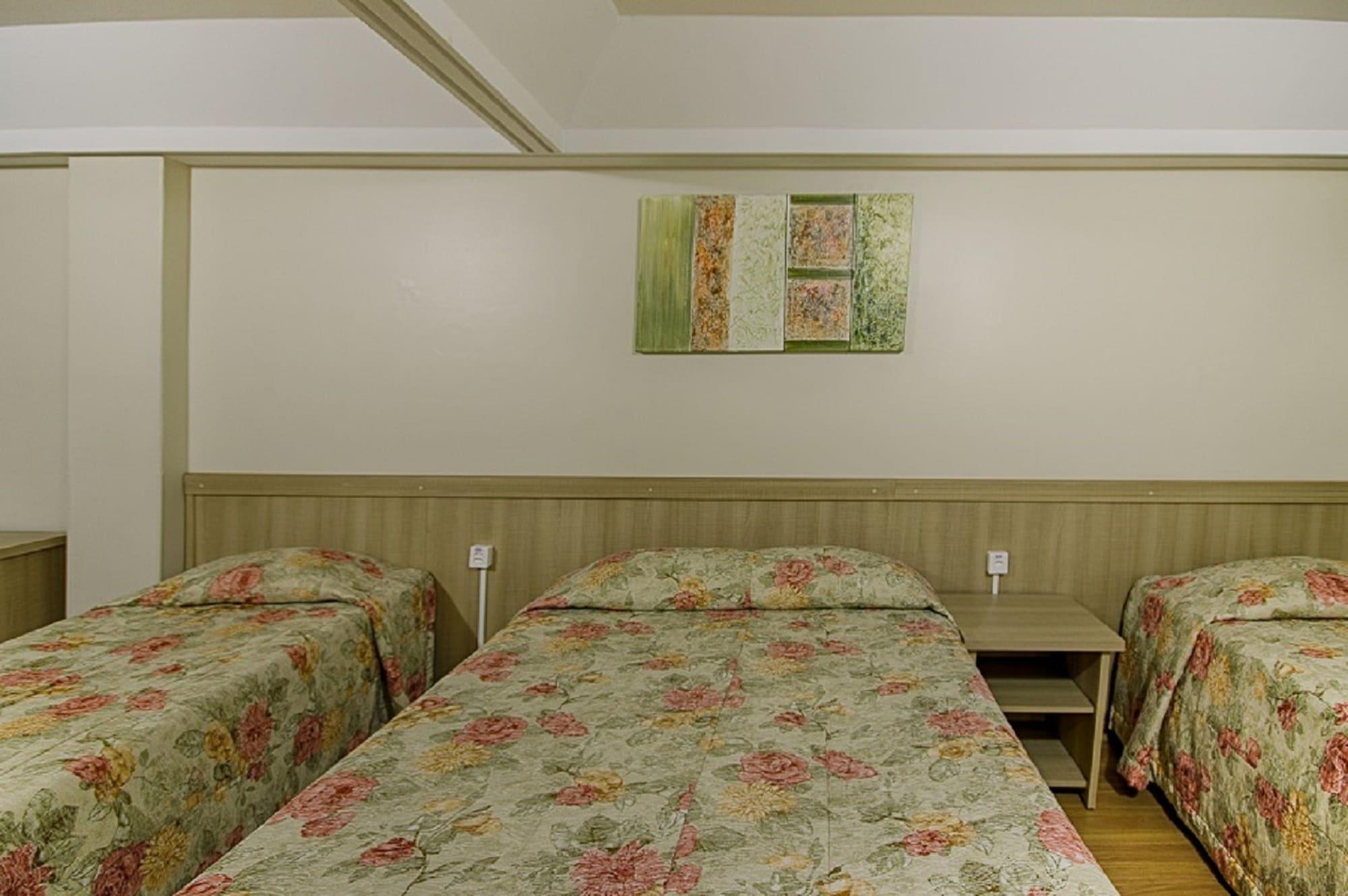 Hotel Golden Park Curitiba By Nacional Inn Екстер'єр фото