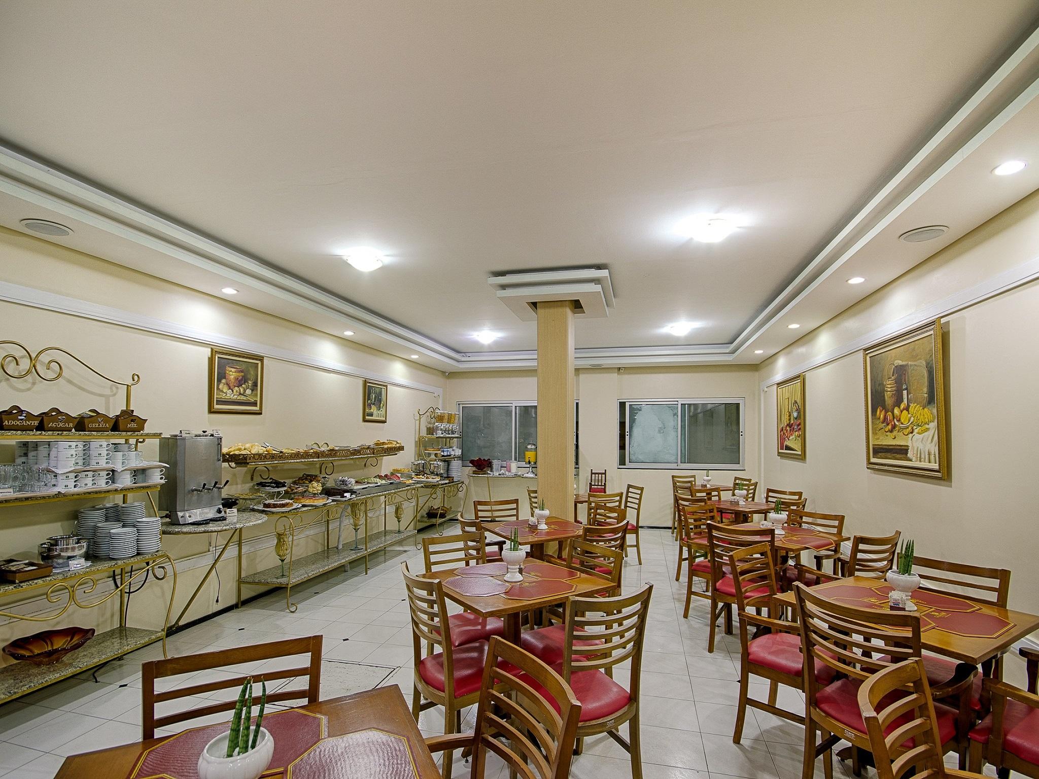 Hotel Golden Park Curitiba By Nacional Inn Екстер'єр фото