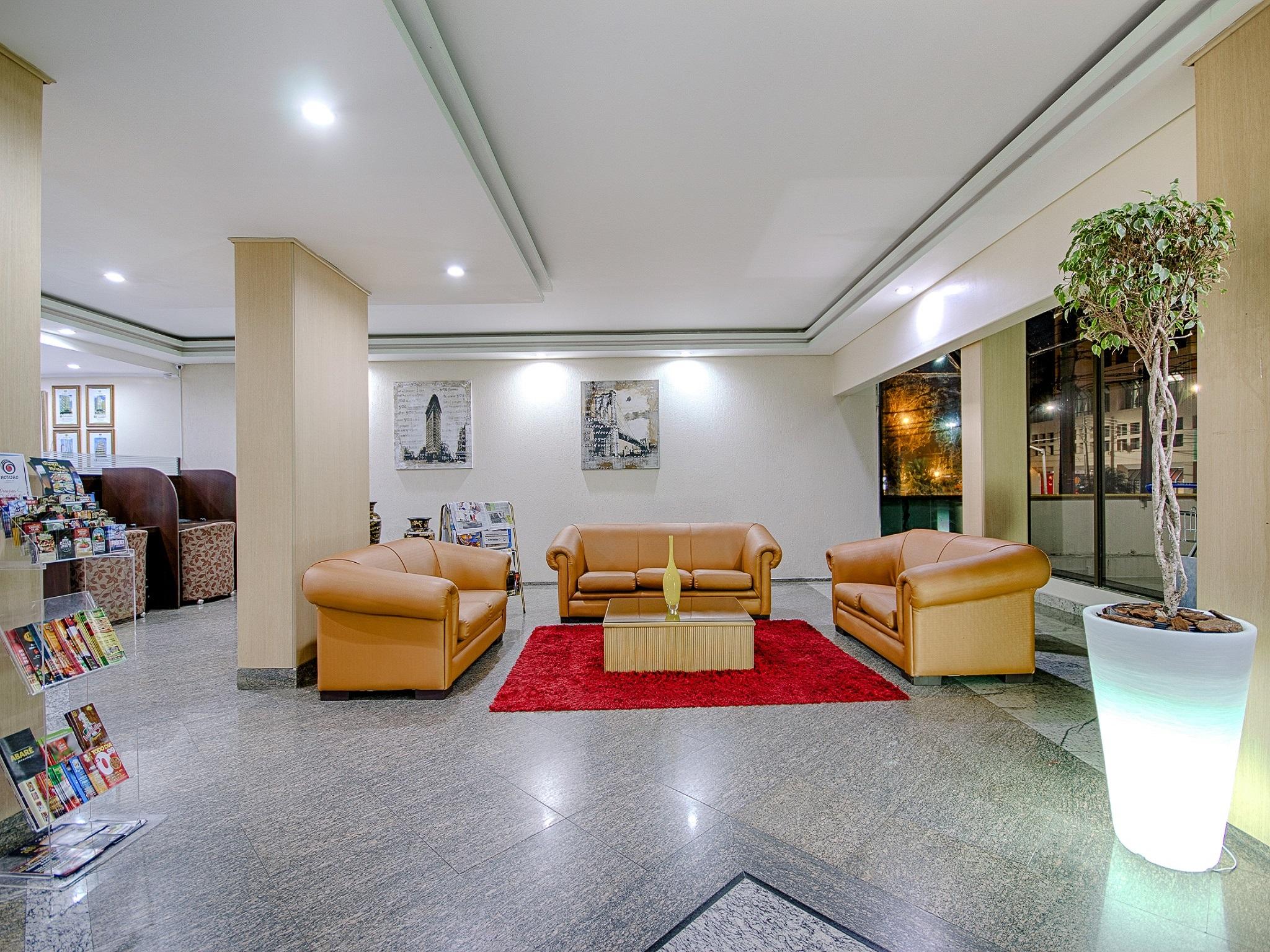 Hotel Golden Park Curitiba By Nacional Inn Екстер'єр фото