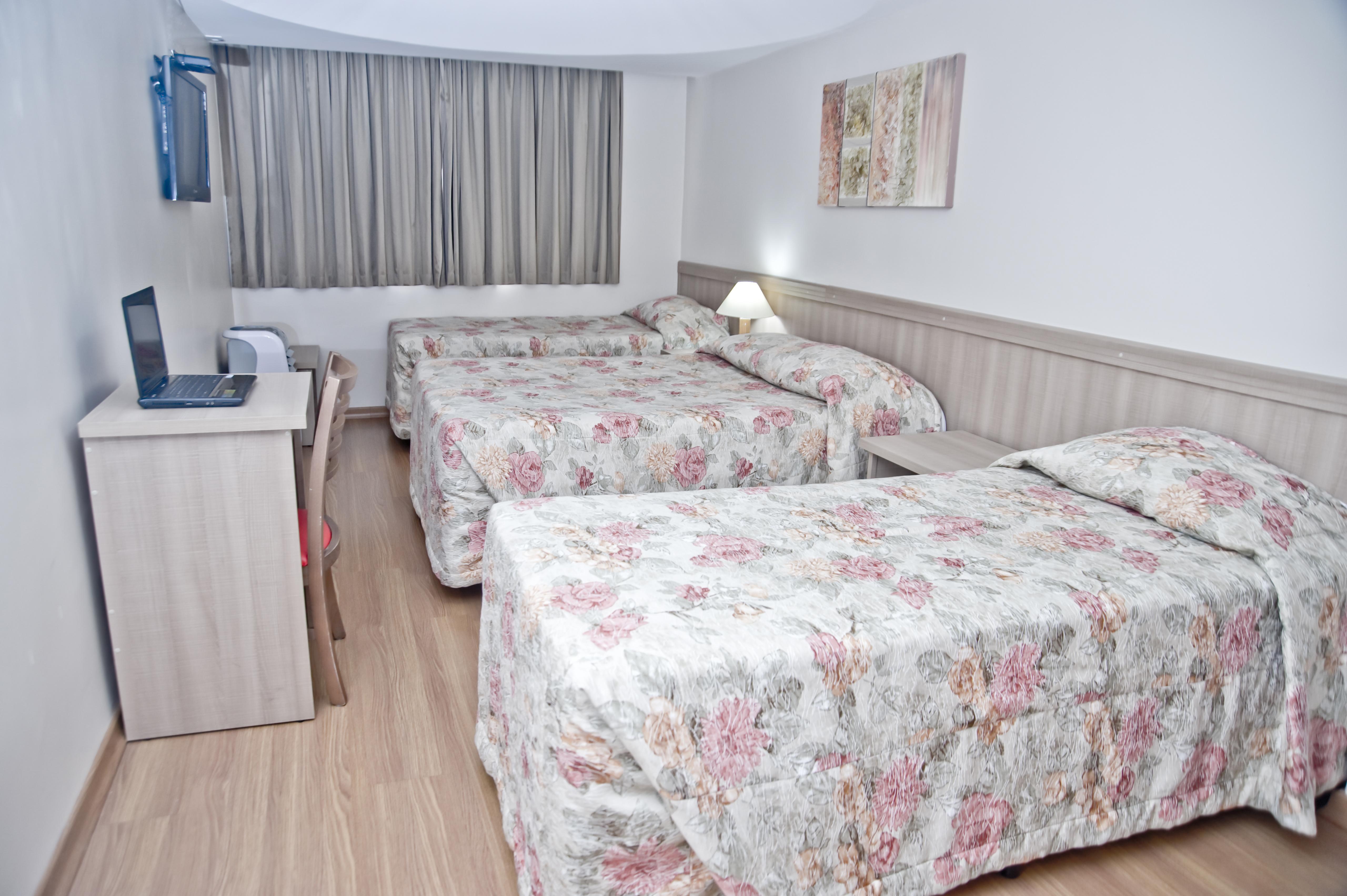 Hotel Golden Park Curitiba By Nacional Inn Екстер'єр фото