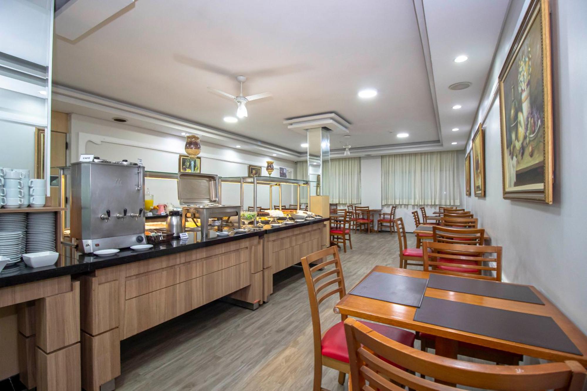 Hotel Golden Park Curitiba By Nacional Inn Екстер'єр фото