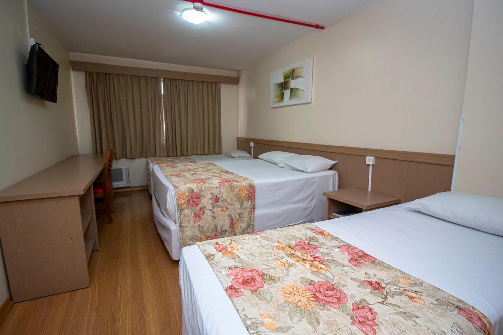 Hotel Golden Park Curitiba By Nacional Inn Екстер'єр фото