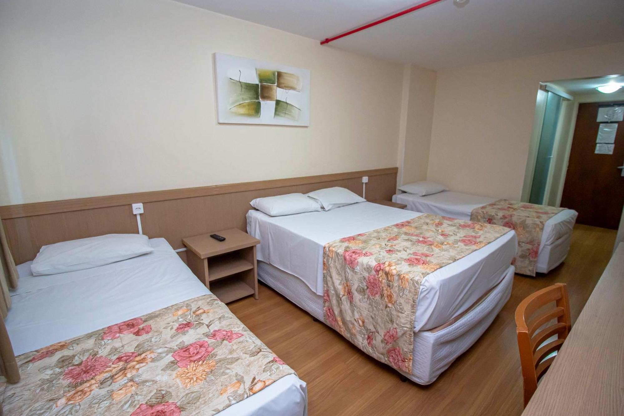 Hotel Golden Park Curitiba By Nacional Inn Екстер'єр фото